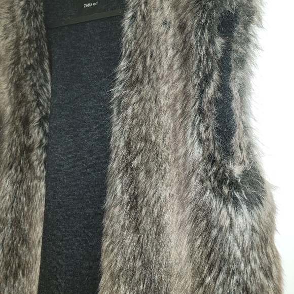 ZARA FAUX FUR LONG VEST SIZE M WITH POCKETS - Picture 8 of 11